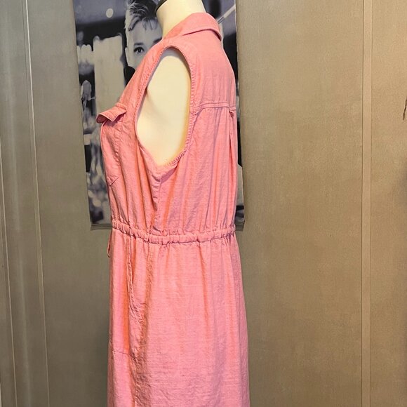 Pink Casual  knee length dress accented with a shirt waist bodice w/ pockets - Picture 3 of 9